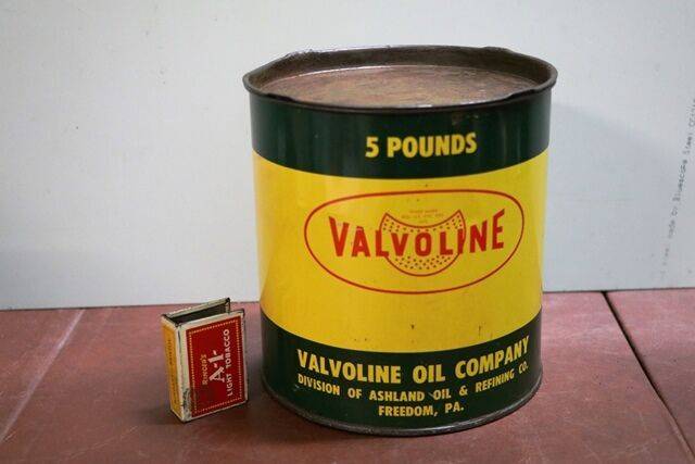 Vintage Valvoline 5 pounds Grease Tin