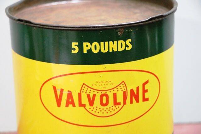 Vintage Valvoline 5 pounds Grease Tin