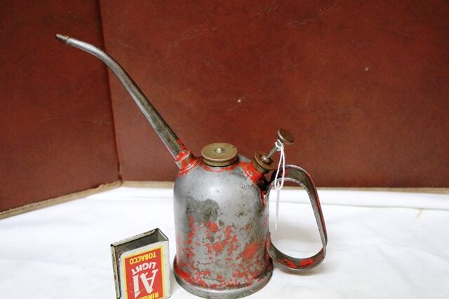 Vintage  Aust REGA 12 Pint Can Shape Button Pump Oiler