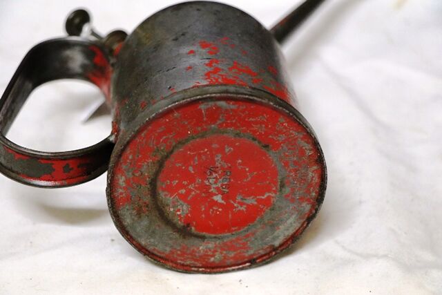 Vintage  Aust REGA 12 Pint Can Shape Button Pump Oiler