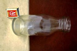 Vintage One Quart Oil Bottle in Good Condition. #