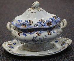 Copeland & Garrett Spode Works   C1833-47 Tureen & Stand #