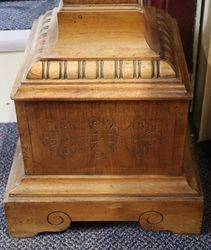 English Walnut Pedestal 19th Century 