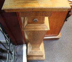 English Walnut Pedestal 19th Century 