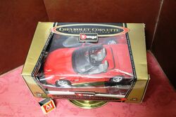 118 Burago Gold Collection Dia Cast Chevrolet Corvette Model