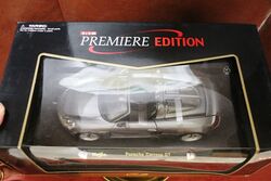 118 Dia Cast Porsche Carrera GT Premiere Edition Model