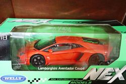 118 Dia Cast Welly Nex Lamborghini Aventador Coupe 