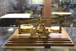 Set Of Antique Scales On Solid Oak Base With 8 Brass Weights 