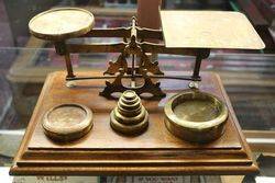 Set Of Antique Scales On Solid Oak Base With 8 Brass Weights 