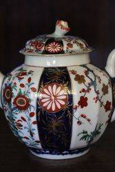 Worcester Fluted Teapot + Cover  Floral Finial C177075