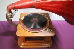 Antique Gramophone 