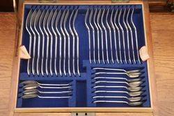 62 Piece Canteen Of Cutlery 