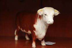 Beswick Earlier Version Hereford Bull Model 949 