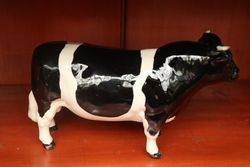 Beswick Friesian Cattle Family BullCowCalf 