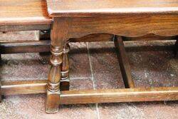 Small C20th Oak Nest of 3 Tables 