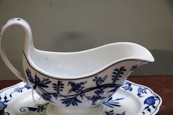A Quality Dresden Gravy Boat with Fixed Stand 