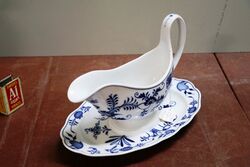 A Quality Dresden Gravy Boat with Fixed Stand 