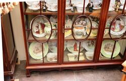 Antique Mahogany Single Door Mahogany Display Cabinet