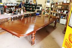 Stunning Antique 4 Leaf Mahogany Extension Table