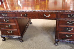 Stunning Mahogany Chippendale Style Partners Desk