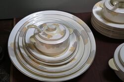 42 Piece Royal Doulton Athlone D5551 Dinner Service 