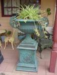 CAST IRON URN ON BASE --- CI 77