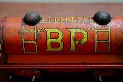 A Hornby O Gauge Tinplate Model Railway Shell BP Tanker