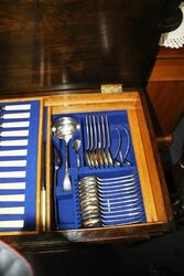 A Quality Canteen of Cutlery of 116 Pieces Housed in a Oak Chest