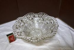A Quality Vintage Pressed Glass Fruit Bowl