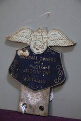 Aircraft Owners and Pilots Association Of Australia Badge 