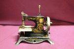 Antique Lindstrom Tin Plate Toy Sewing Machine