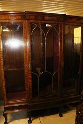 Antique Mahogany Breakfront 3 Door Display Cabinet..#