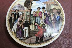 Ceramic Russian Bears Grease Pictorial Pot Lid