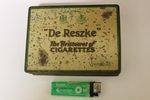 De Reszke Cigarette Tin