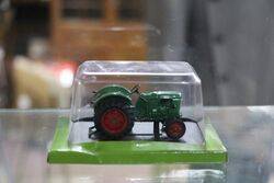 Deutz D25 - 1963   Vintage Tractor Toy