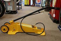 Dunlop Trolley Air Pump Compressor With Gauge