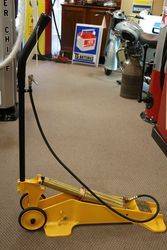 Dunlop Trolley Air Pump Compressor With Gauge