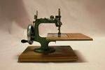 Grain Miniature Sewing Machine