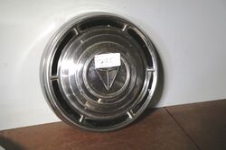 HUBCAP, 9 inch Classic Valiant .