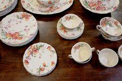 Lovely Quality Royal Doulton Sherborne Dinner Service  