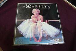 MARILYN CALENDAR 2000