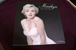 MARILYN CALENDAR 2004