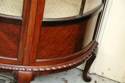 Quality Antique Mahogany Bow Front Display Cabinet 