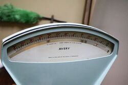 Retro Fan Shape AVERY Enamel Shop Scales 