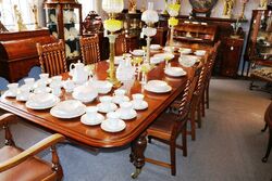 Stunning Antique 4 Leaf Mahogany Extension Table