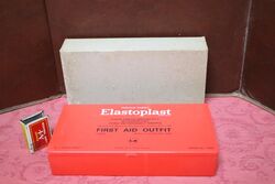 TJSmith and Nephew Ltd Elastoplast First Aid Outfit