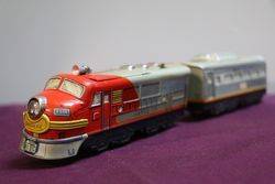 TN Japan lithographed Tin Santa Fe Diesel Battery Cable Train With Headlight 