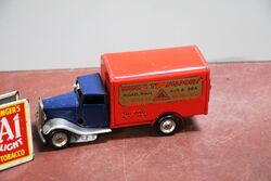 Tri-Ang Minic Tin Plate Transport Van.