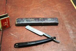 Vintage Bengall Straight Razor in Original Box