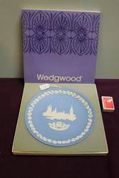 Vintage English Wedgwood Christmas 1974 Plate With Original Box 